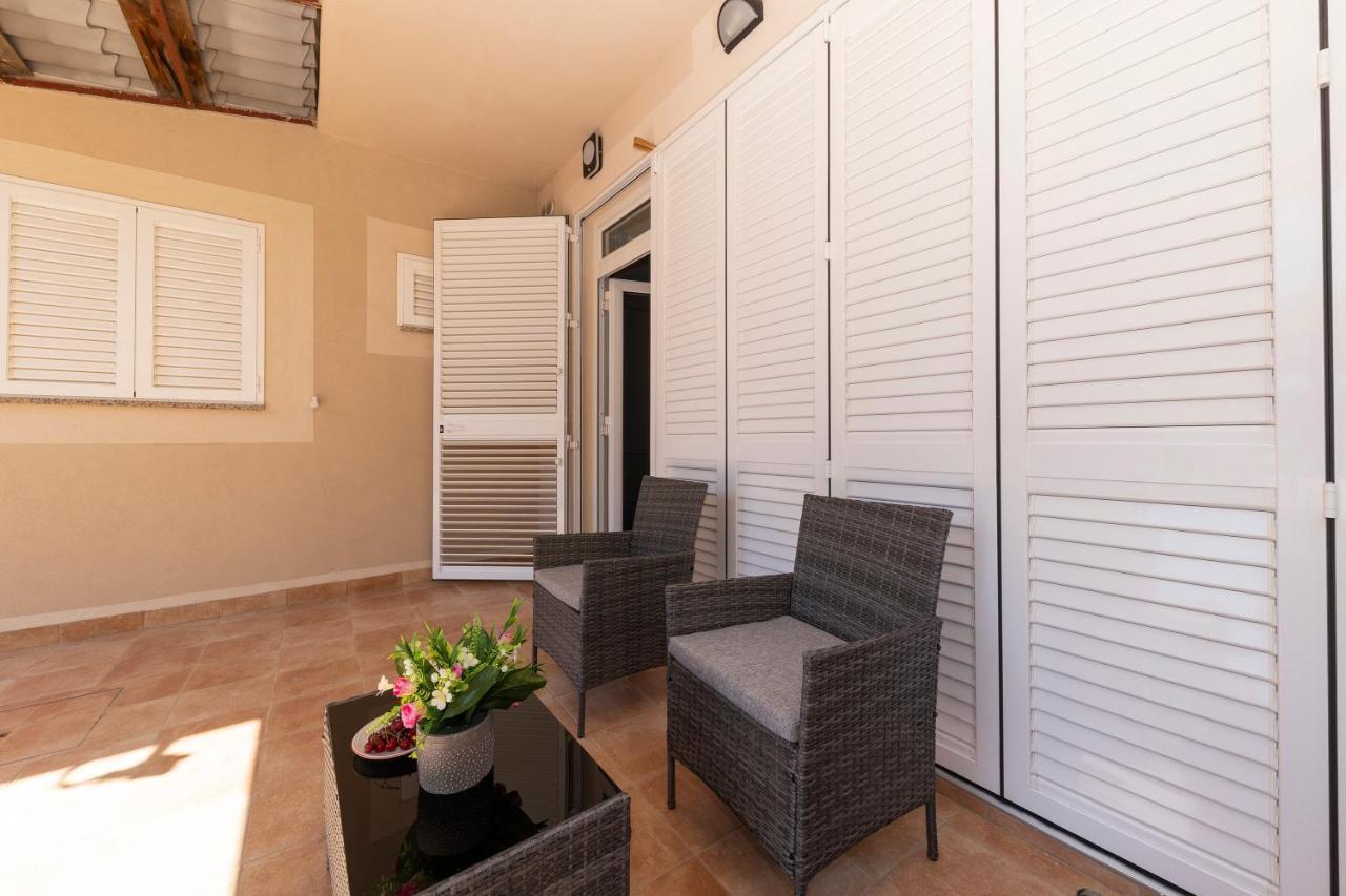 Duffys Apartman Zára Kültér fotó